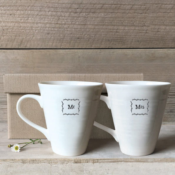 Mr & Mrs Mug Set