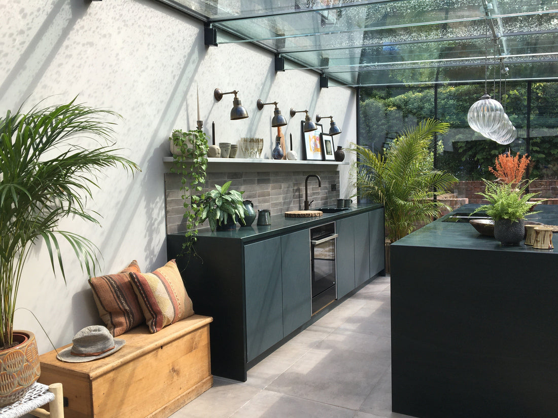 Slate vs Granite Worktops: Which Is Better for Your Kitchen?