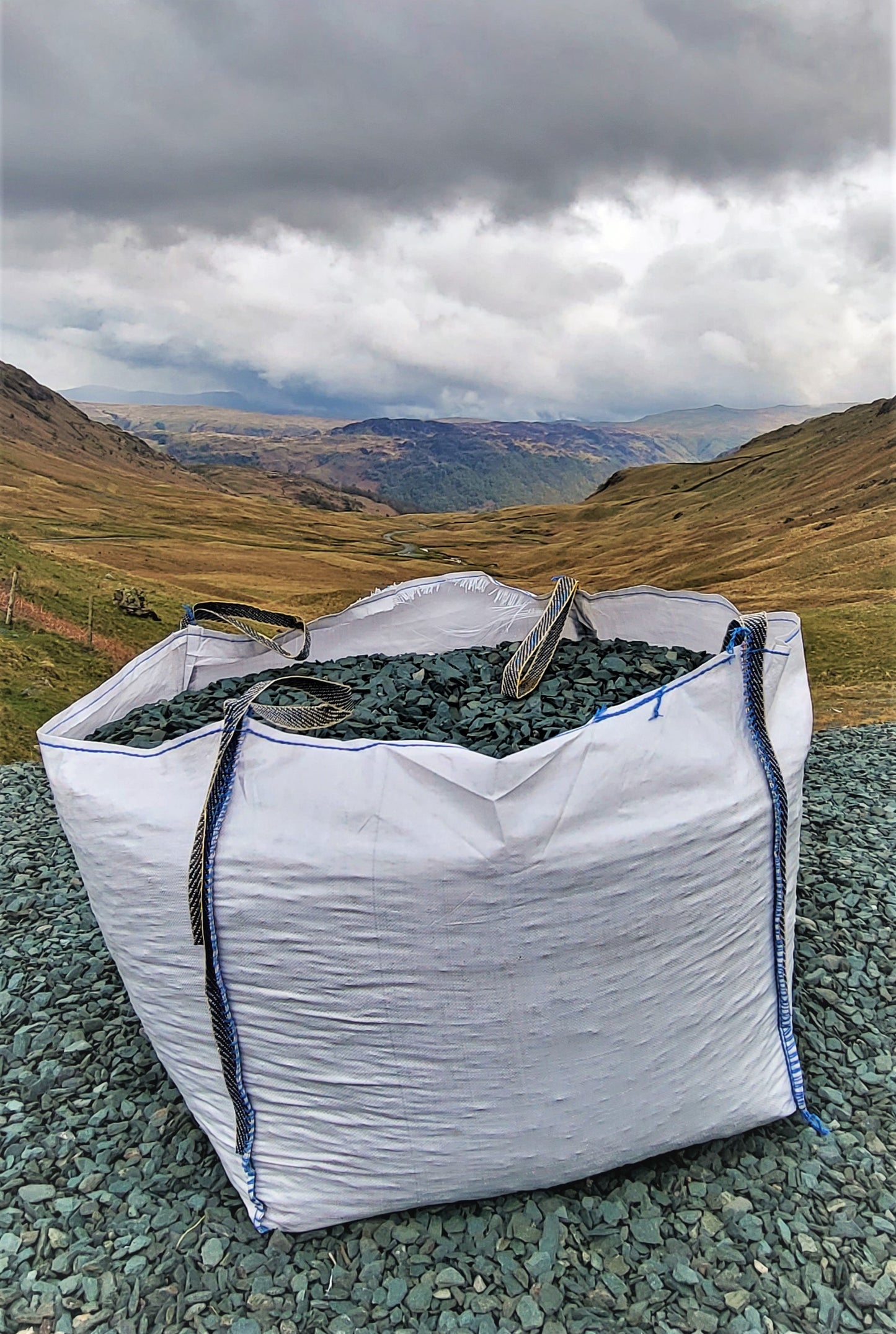 bag of slate chippings