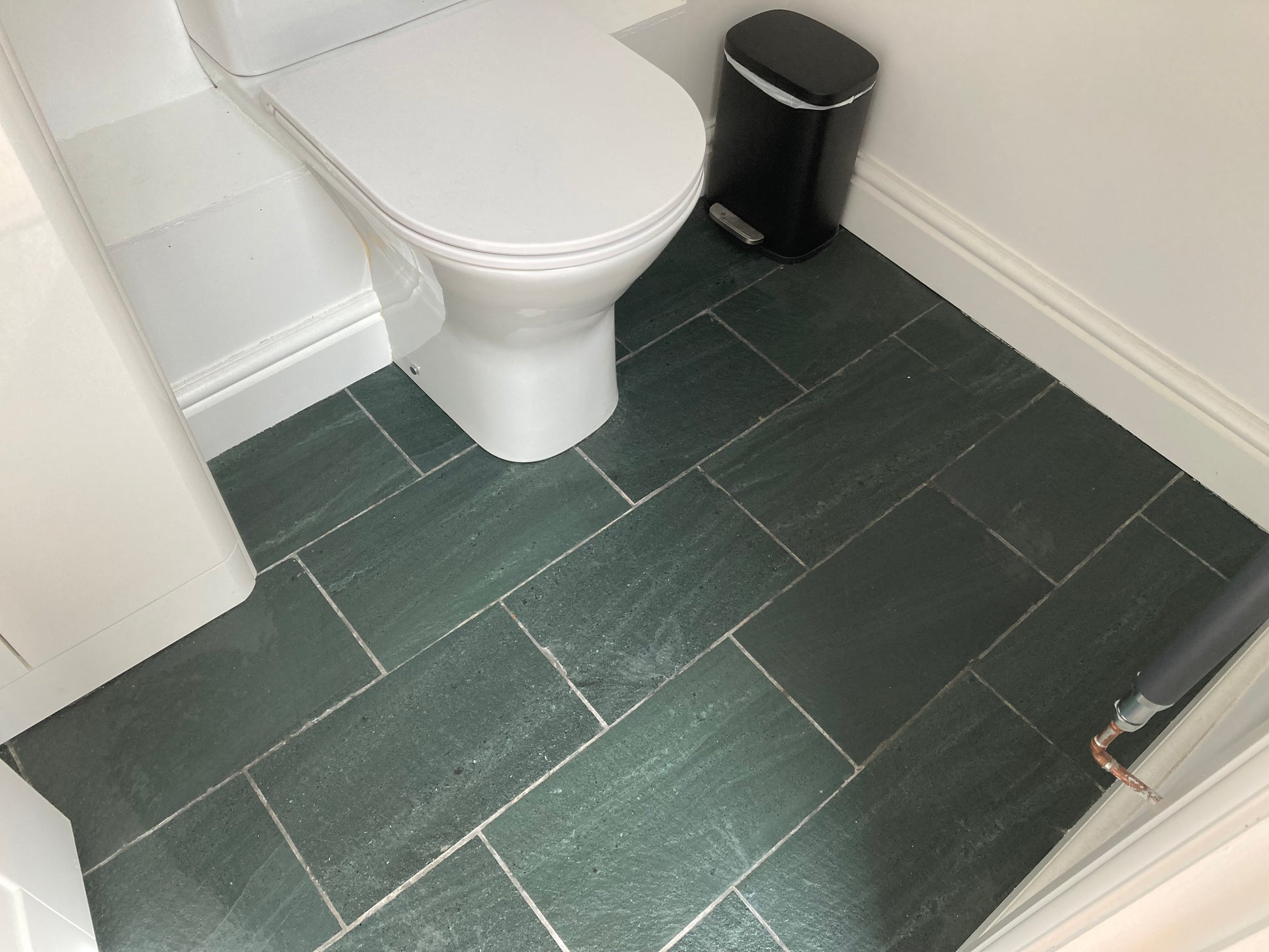 slate riven floor tile for bathroom